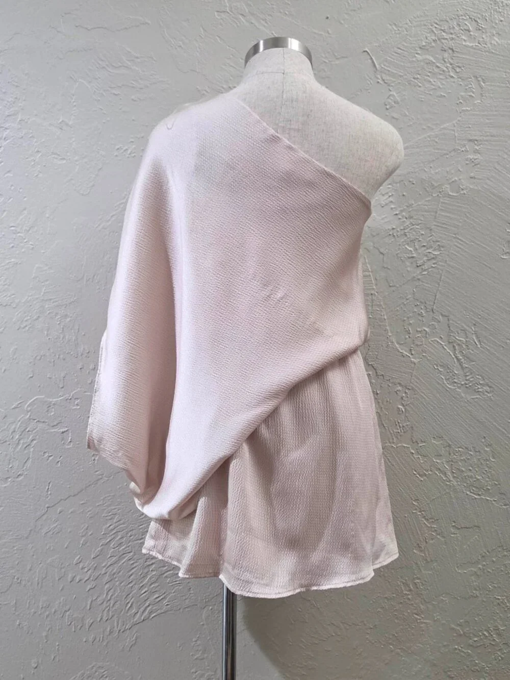 One-Shoulder Textured Mini Dress‎